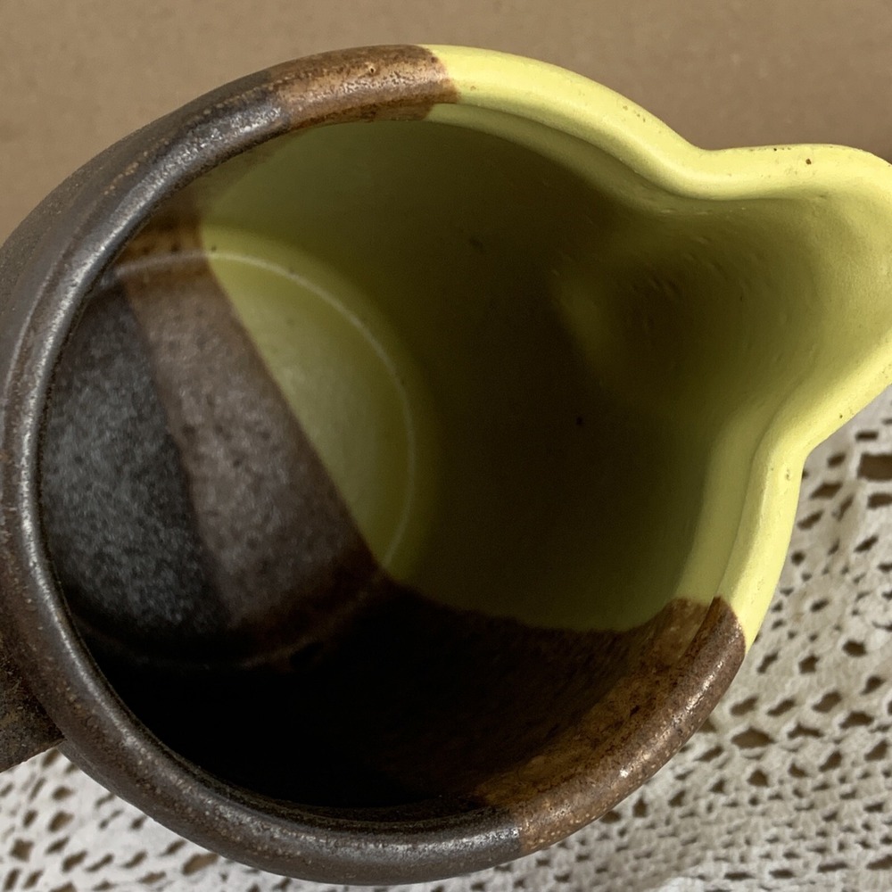 McCoy Pottery #1409 Pitcher Brown Yellow Glaze MCM USA Stoneware - Picture 6 of 8
